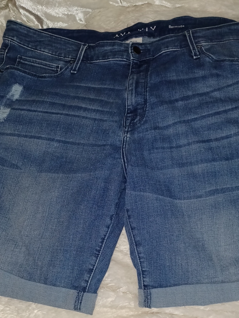 AVA & VIV Bermuda Women Plus Jean Cuff Shorts Sz 22W